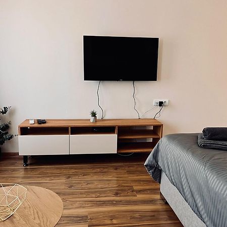 Dani Lux Belgrade Center Studio Apartment Bagian luar foto