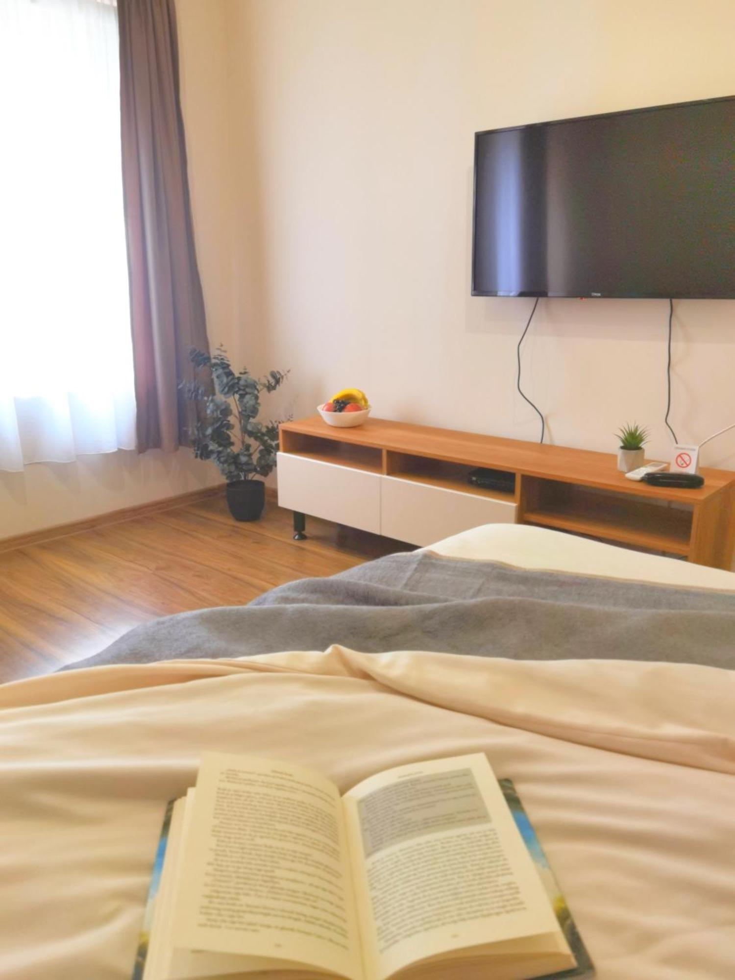 Dani Lux Belgrade Center Studio Apartment Bagian luar foto